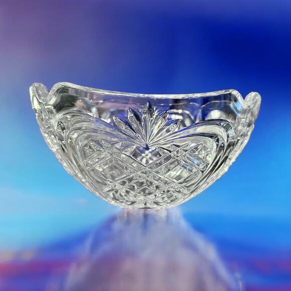 Fostoria Crystal Bowl-Clear Glass Pineapple Criss Cross Fan-Vintage 90s-8 in - Picture 3 of 5